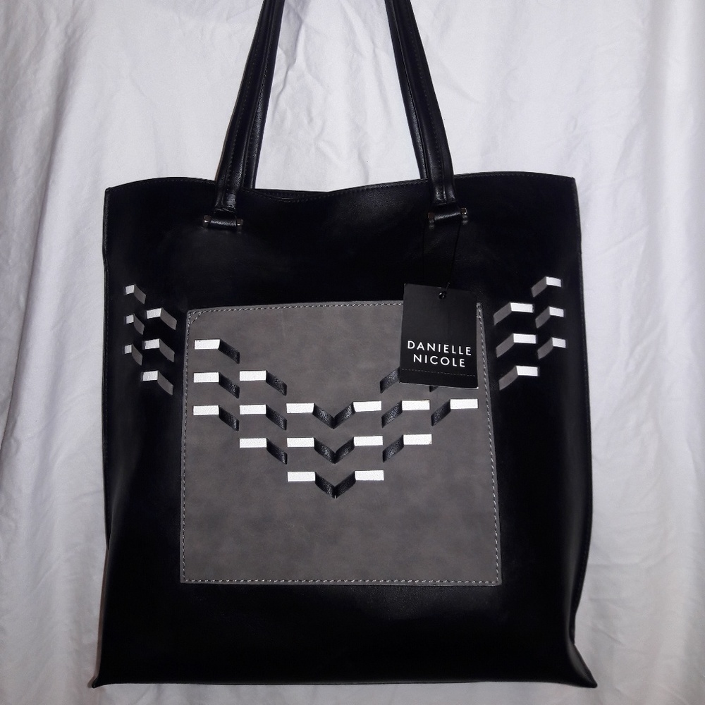 NWT Danielle Nicole Lonna  Colorblock Tote